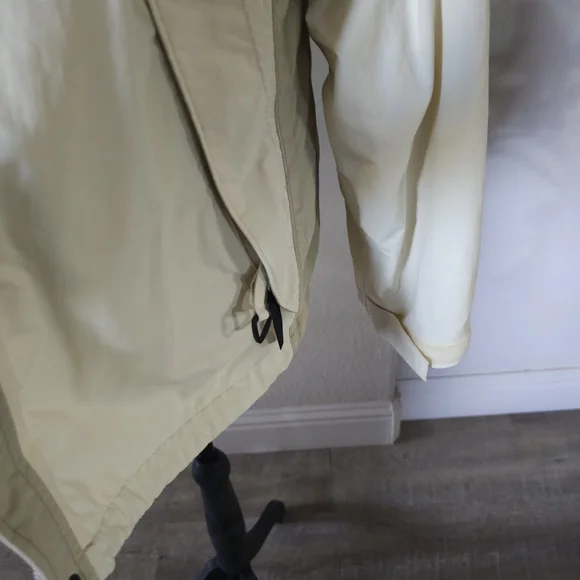 Columbia Women's Cream Jacket - Picture 5 of 7